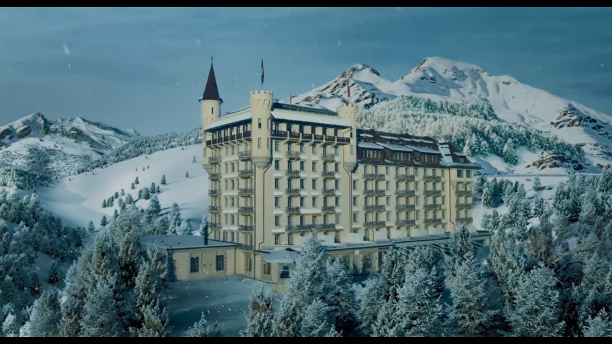 Роскошный отель в горах.