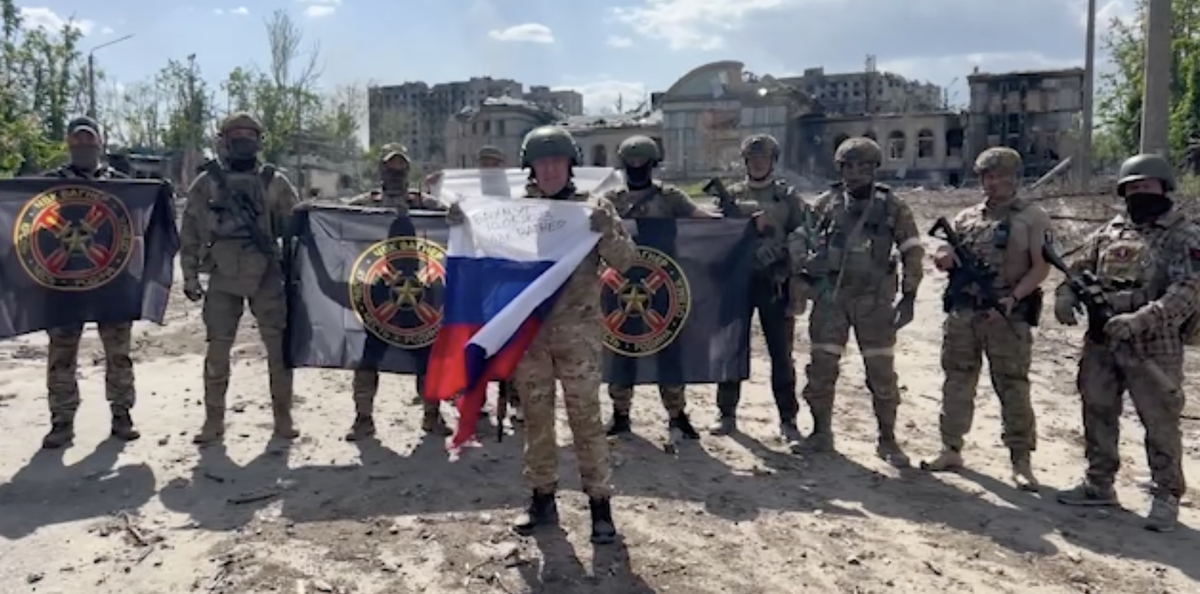 Украинский журналист. Что происходит с чвк вагнер. Что происходит с чвк вагнер. Что происходит с чвк вагнер. Что происходит с чвк вагнер.