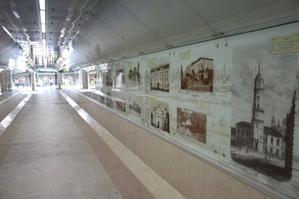 Стеклянная галерея. Могилев подземка. Могилёвская подземка. Могилев подземка. Подземный переход могилев.