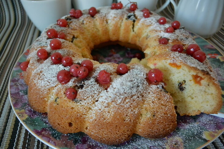 кекс с сухофруктами