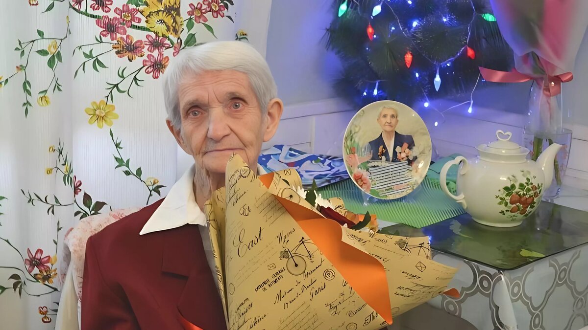     Анна Фандо проживает в Азовском немецком национальном районе и является ветераном Великой Отечественной войны.