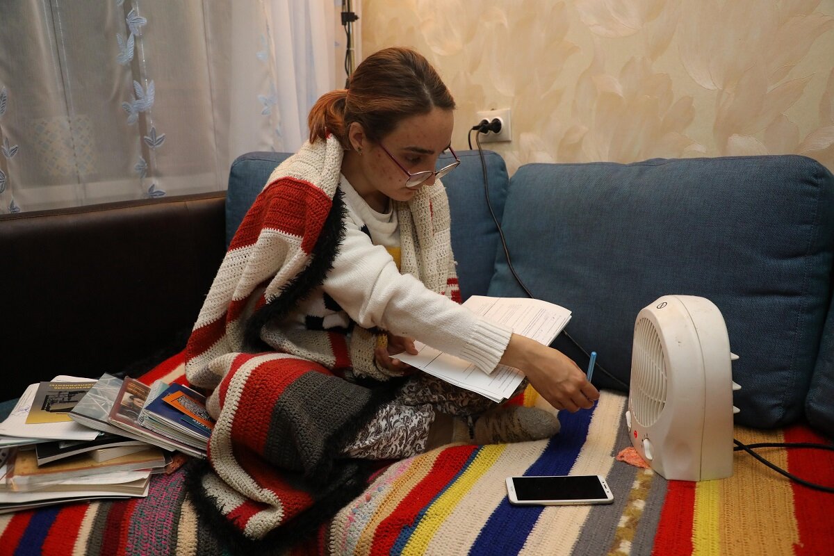    Температура в домах далека от комфортной