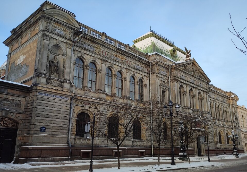 Музей Академии Штиглица (Соляной пер.,15). 