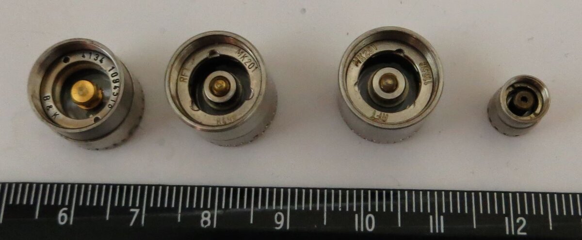 Конденсаторные капсюли Bruel&Kjaer и RFT