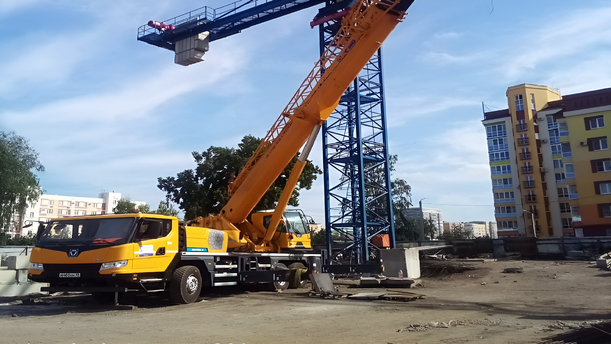 Пятая опора под кабиной автокрана