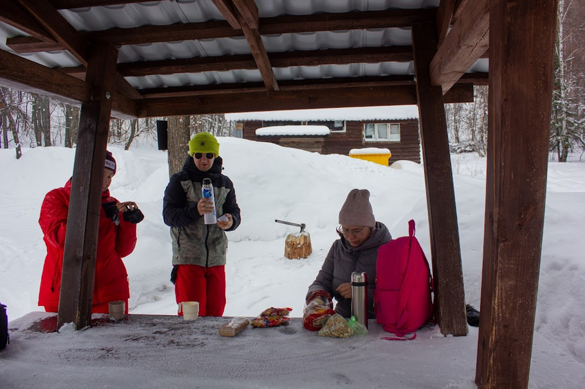 Где можно отдохнуть в уфе зимой. Павловский парк уфа. Горнолыжный курорт в башкирии павловский парк. Горнолыжники фото. Где можно отдохнуть в уфе зимой.