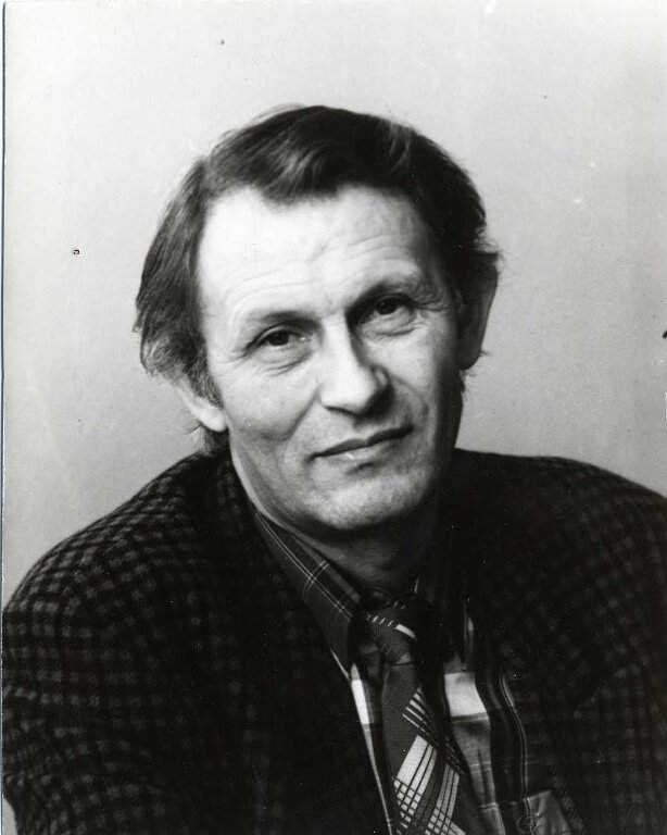 Евгений Андреевич Овчаров