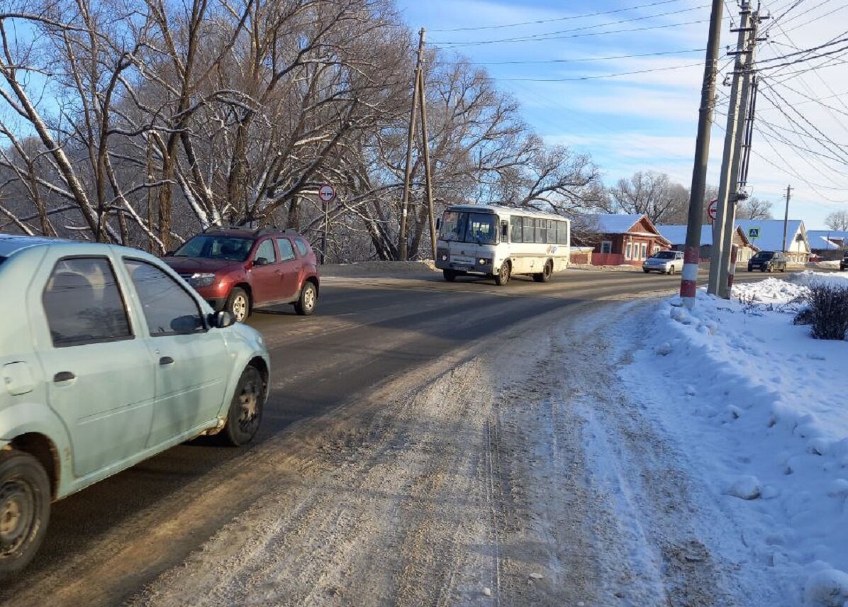 Жители Лукоянова остались без пассажирского транспорта в новогодние  праздники | Нижегородская правда | Дзен