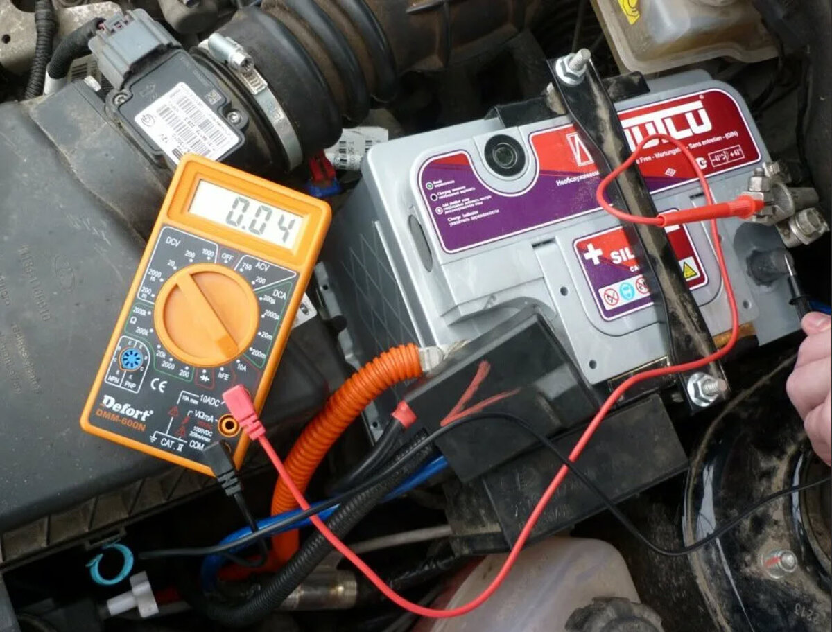 разряжен АКБ 