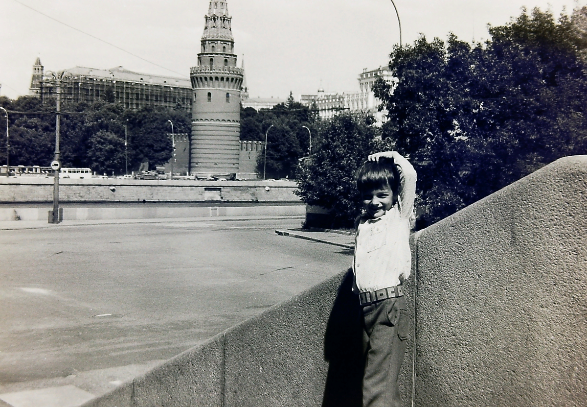 Я на фоне Московского кремля.