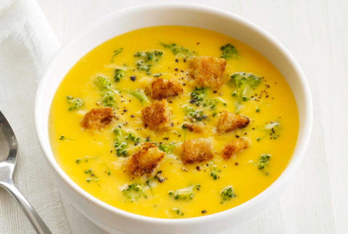 У многих сырный суп ассоциируется с французской кухней, но первые упоминания этого блюда встречаются в Мексике и Швейцарии.