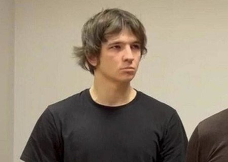    Рэпер Vacio решил искупить свою вину за голую вечеринку в армии