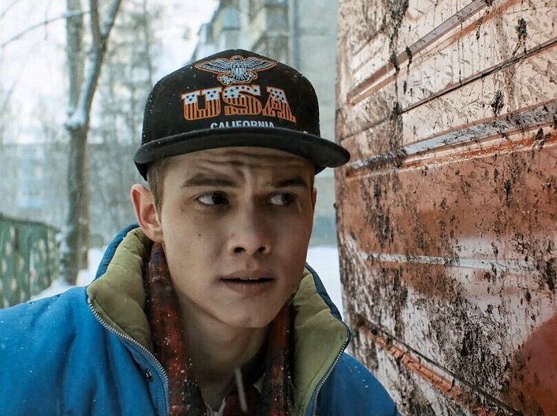 Кадр из сериала «Слово пацана. Кровь на асфальте», 2023 год, режиссер Жора Крыжовников