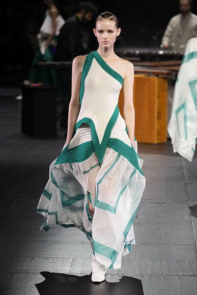 Инфекция осень 2023. Бук осенью в дендрарии железногорска. Золотая осень в коломенском. Осенние пейзажи 2021. Начальная осень золотая.