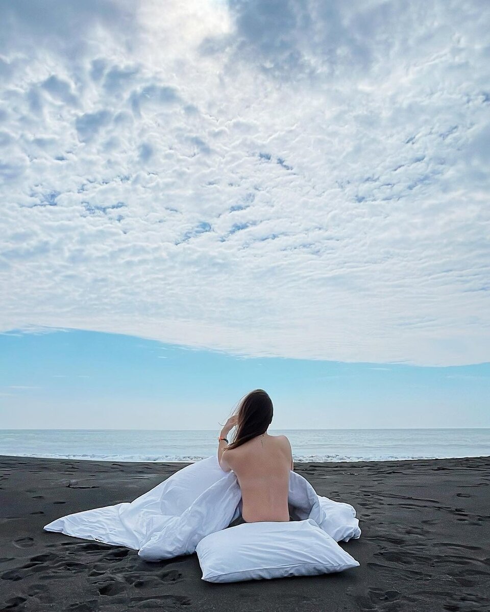 Эти селебрити не боятся хейта и смело снимаются без одежды. Сегодня любуемся их чувственными снимками и восхищаемся смелостью. Кристина Асмус Тот самый момент, когда не можешь выбрать, что надеть.-14