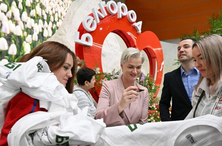    На выставке «Россия» поддержали Белгородскую область, которая подвергается ежедневным обстрелам Андрей Севостьянов