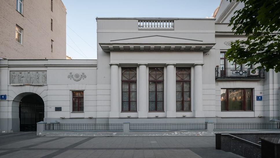 Фасад особняка со стороны Садового кольца