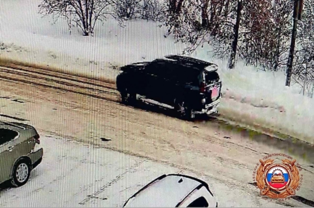 В Перми водитель внедорожника сбил ребёнка на пешеходном переходе и скрылся  | АиФ–Пермь | Дзен