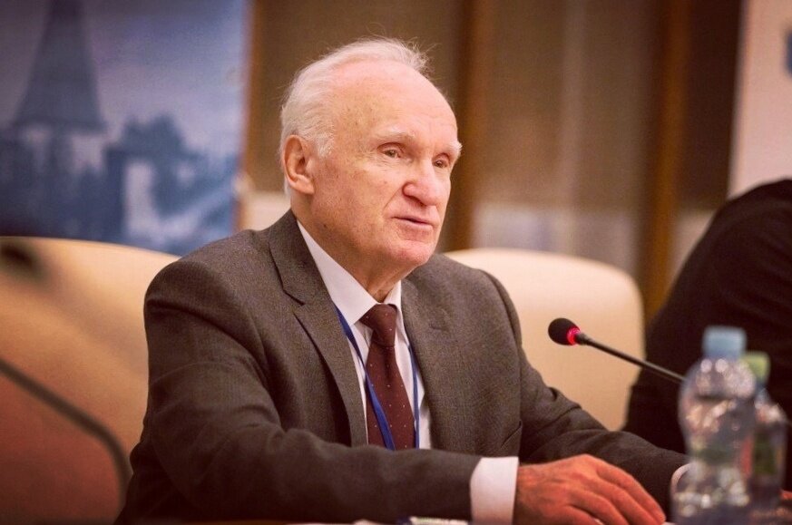 Алексей Ильич Осипов — учёный-богослов, педагог и публицист, доктор богословия, заслуженный профессор Московской духовной академии, апологет, проповедник, писатель, православный катехизатор.