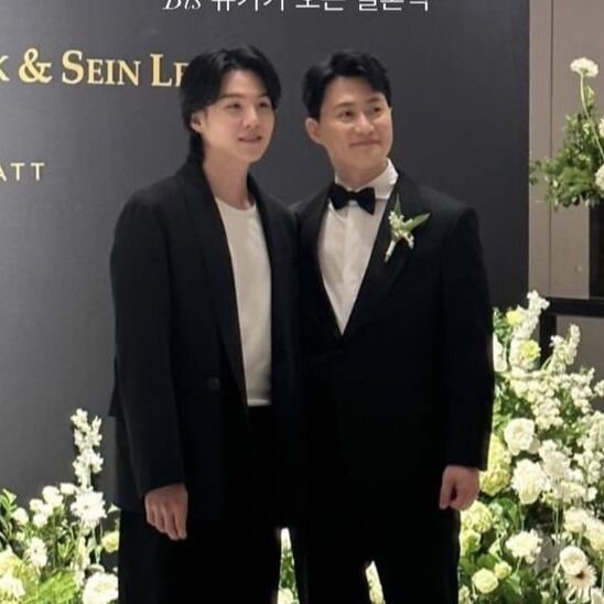 Юнги на свадьбе брата >>