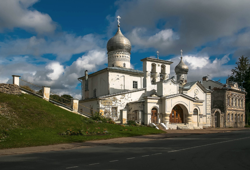 Псковский храм фото