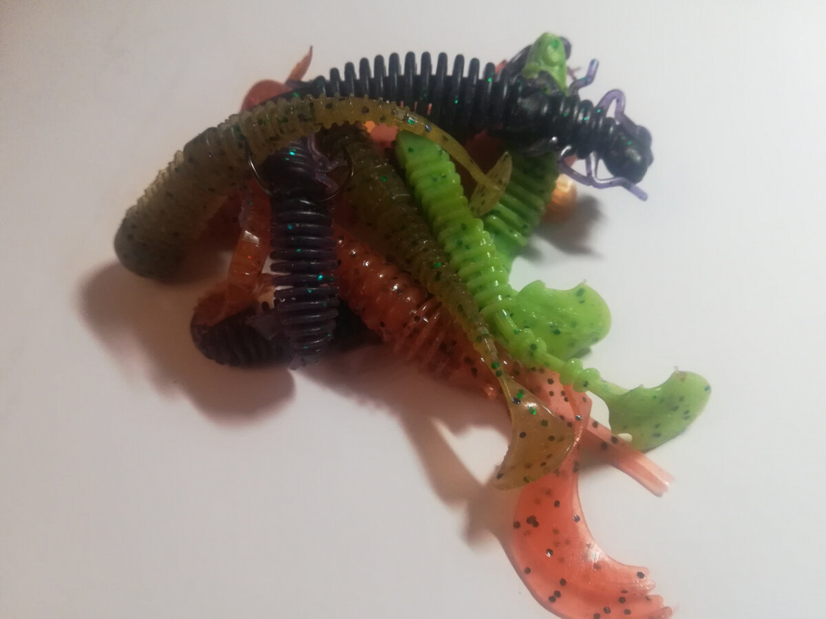 Fanatik Larva Lux – вертлявая особа. Обзор