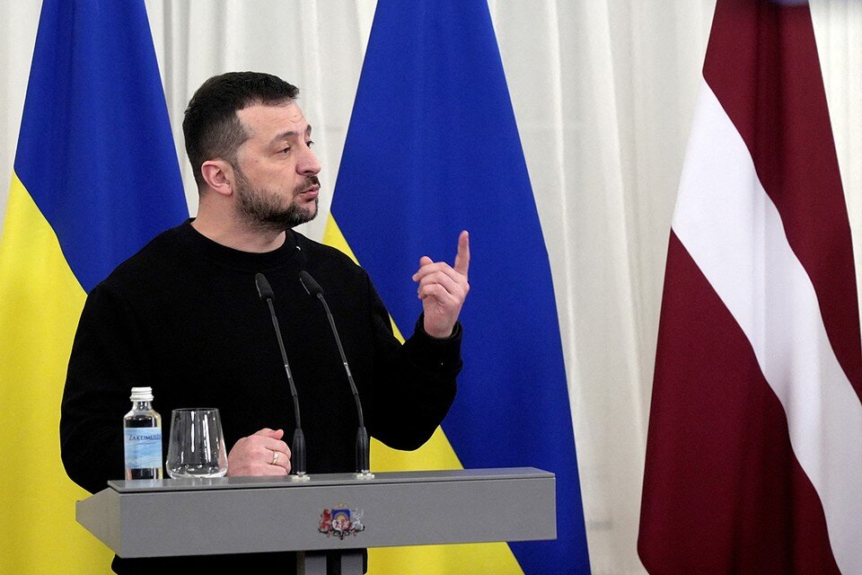    Зеленский в состоянии наркотического бреда пообещал смерть всем пенсионерам Украины REUTERS