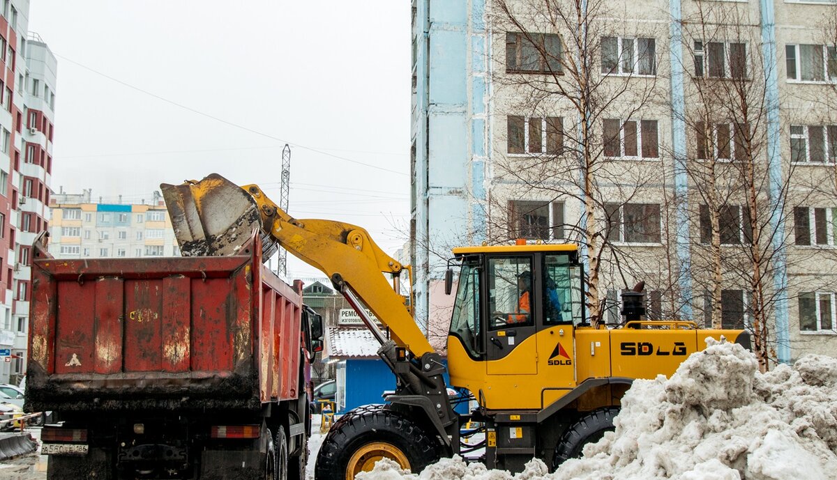    Названы УК Сургута, которые хуже всех чистят снег