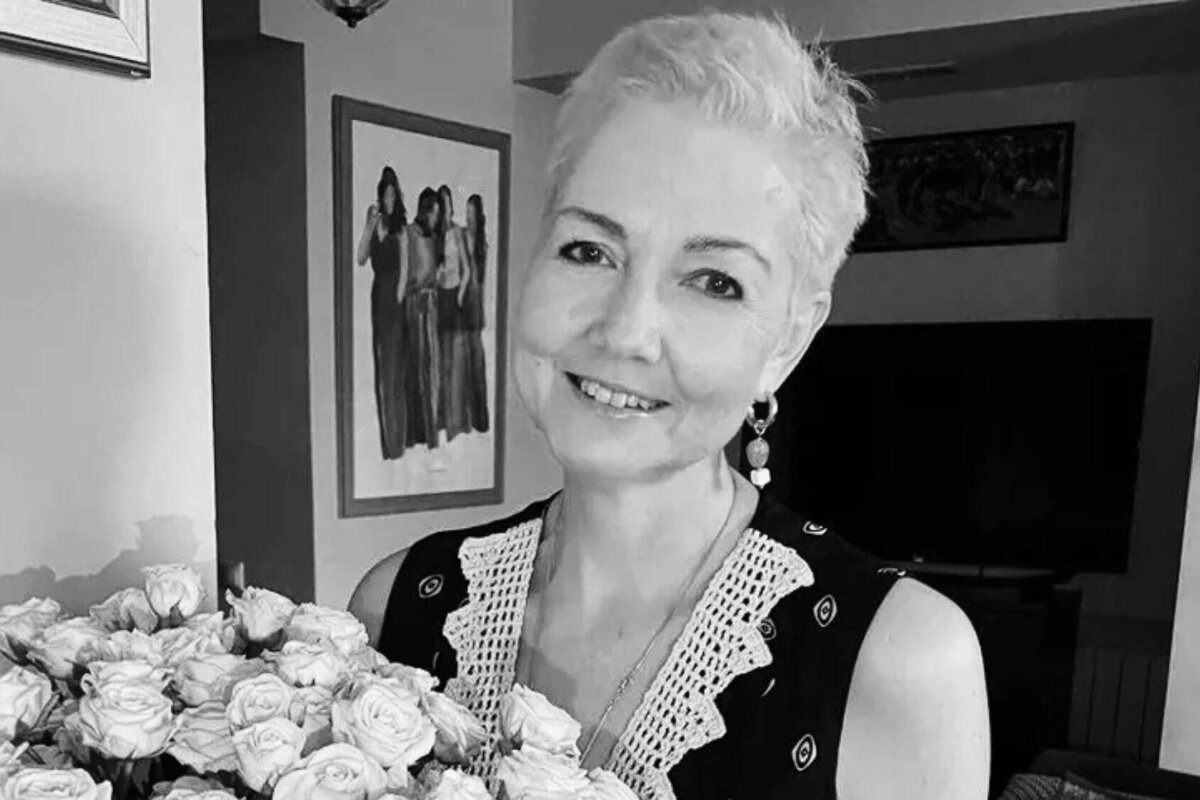     Умерла от тяжелой болезни 54-летняя бывшая жена актера, телеведущего и вице-спикера Госдумы Петра Толстого