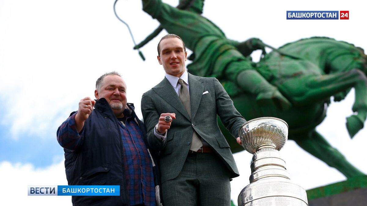    Воспитанника "Салавата Юлаева" Андрея Василевского вновь признали лучшим в НХЛ