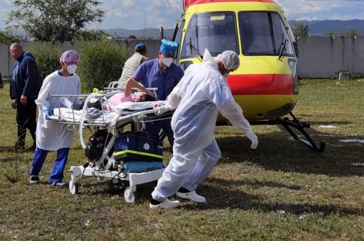    Выпавшую из окна девочку в Краснокаменске доставили санавиацией в Читу