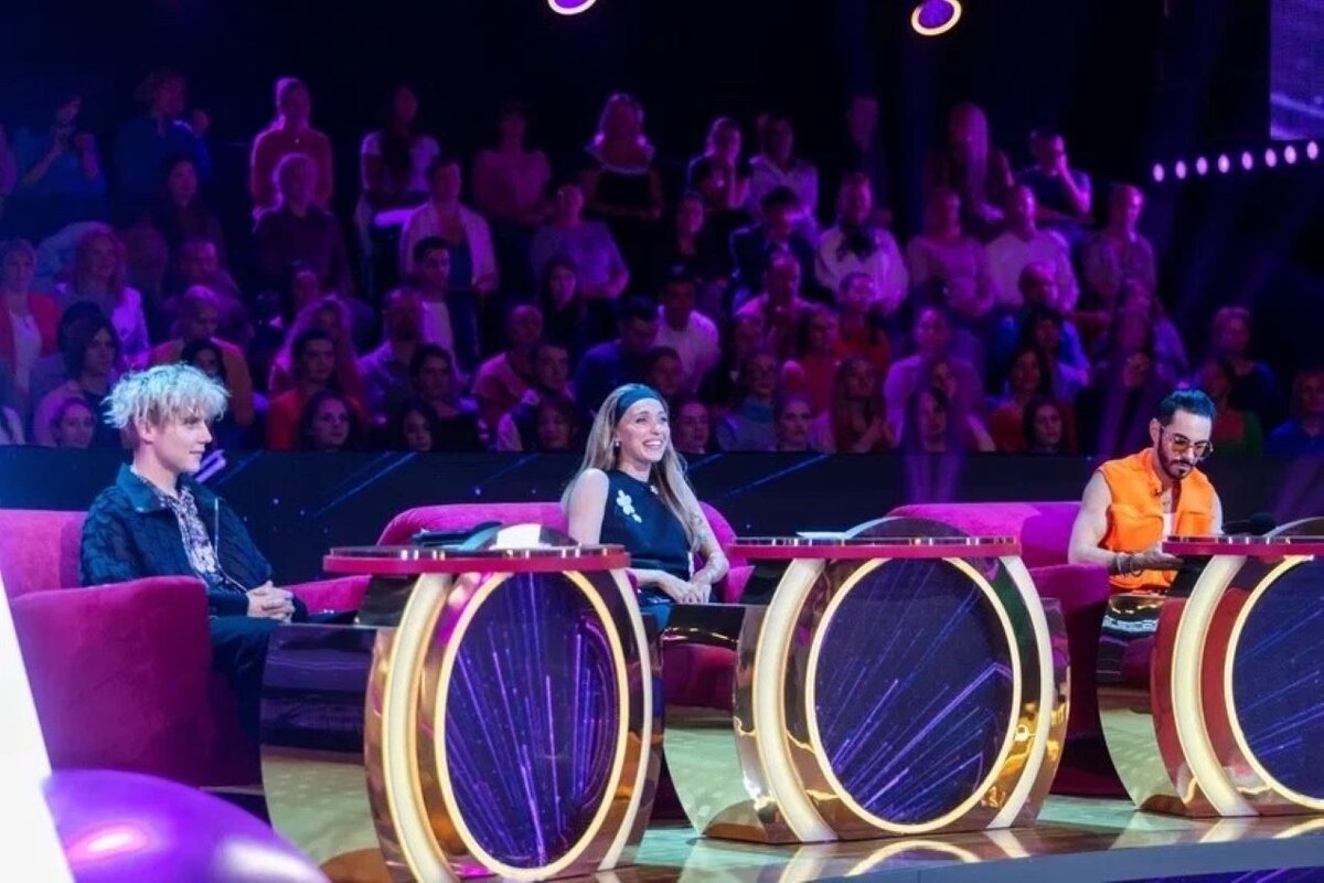 Формат шоу предполагает исполнение песен неизвестных авторов, найденных в интернете.  Фото: Фото: пресс-служба ТНТ