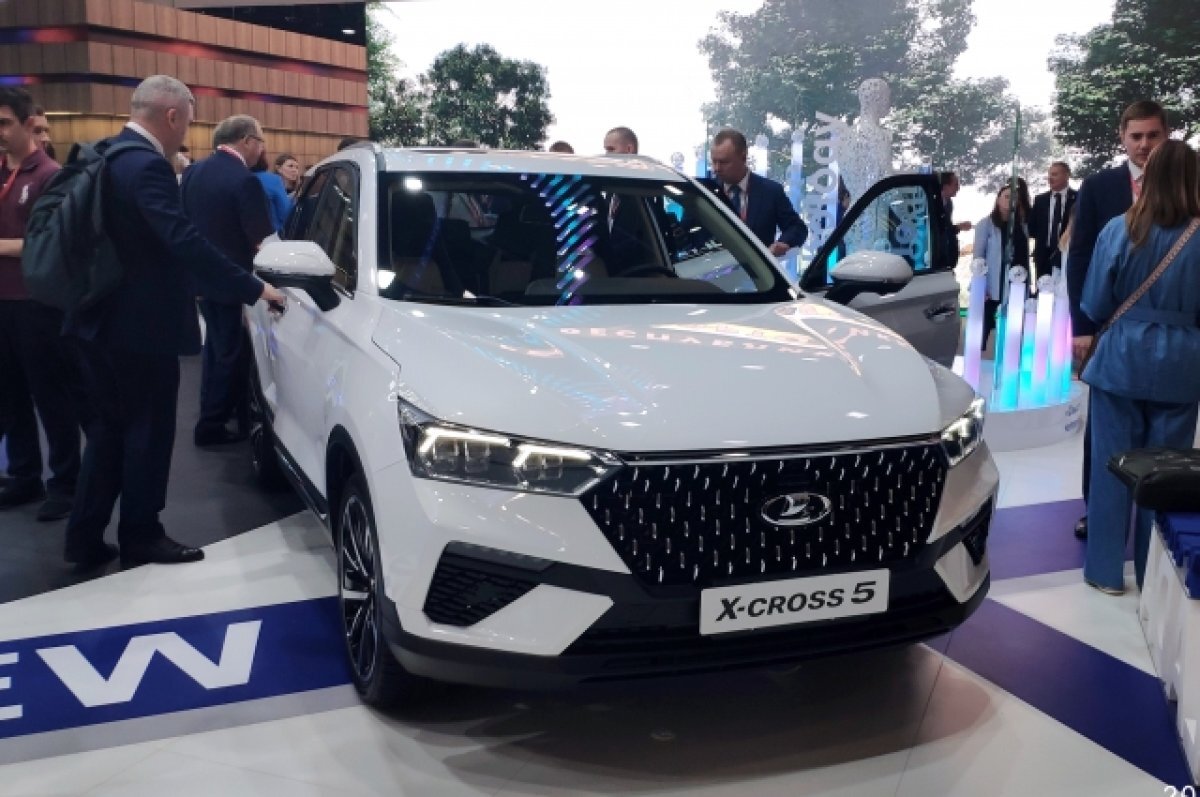    Собранные в Петербурге Lada X-Cross 5 пока не продают частным клиентам