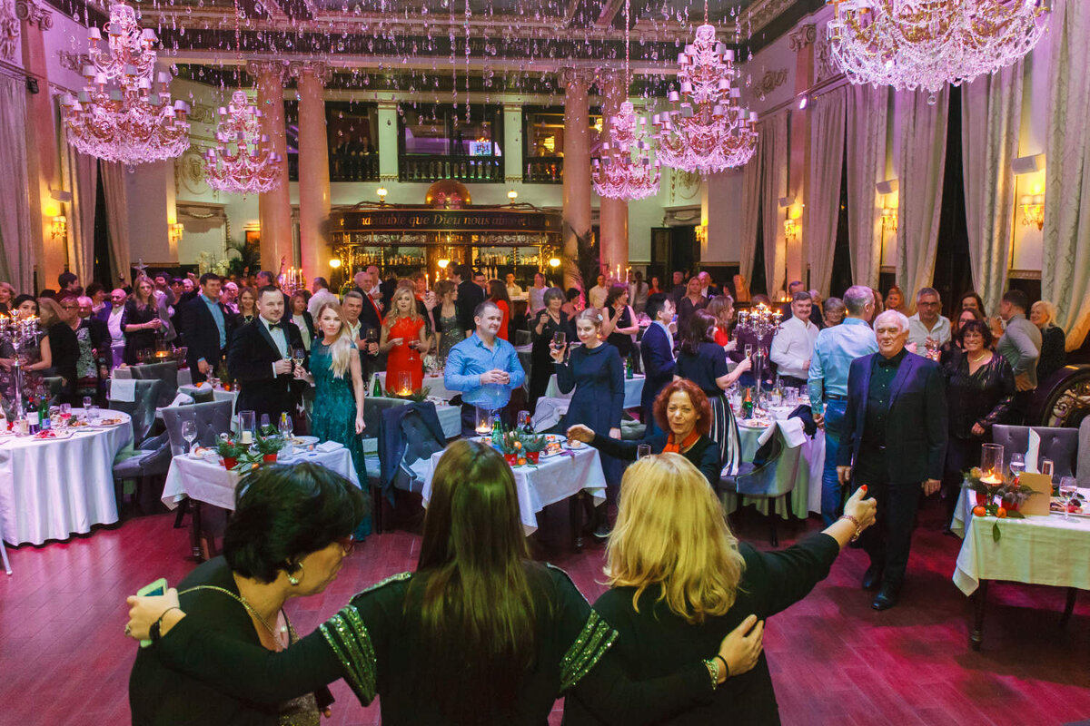 Отель метрополь москва новый год. Новый год в метрополе. Отель метрополь москва новый год. Метрополь нижневартовск. Новогодняя ночь метрополь 2023.