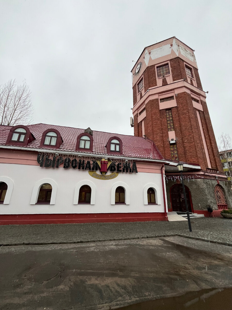 Памятник Шуре Балаганову, дом тетрис, кинотеатр ТОВАРИЩ и другие  достопримечательности Бобруйска | Мажорка на пенсии | Дзен