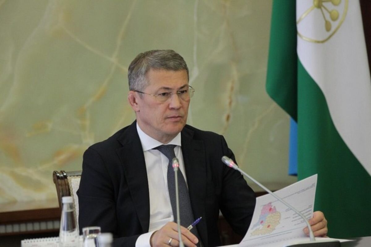 Радий Хабиров, источник https://aif-s3.aif.ru/images/027/606/a87e1b4eaaeb541fa3994856989726db.jpg