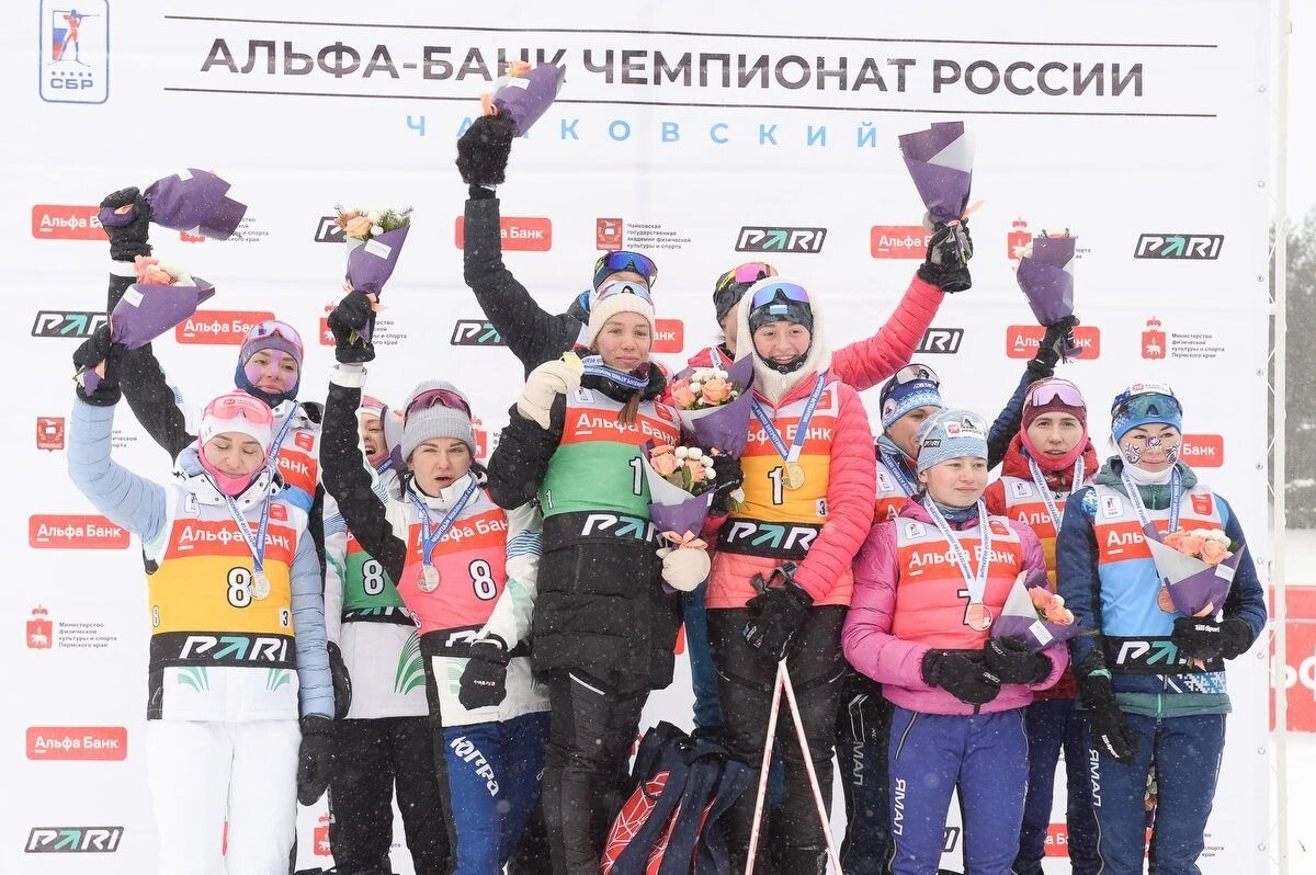    Сборная Югры взяла «серебро» в женской командной гонке на чемпионате России по биатлону