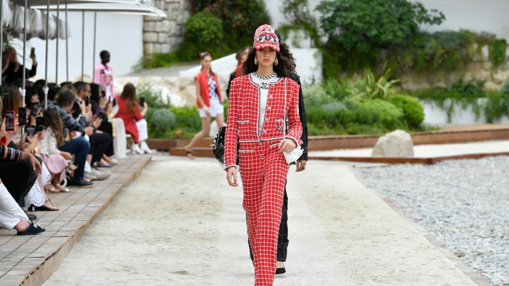    Chanel покажет новую круизную коллекцию в Марселе (фото 1)
