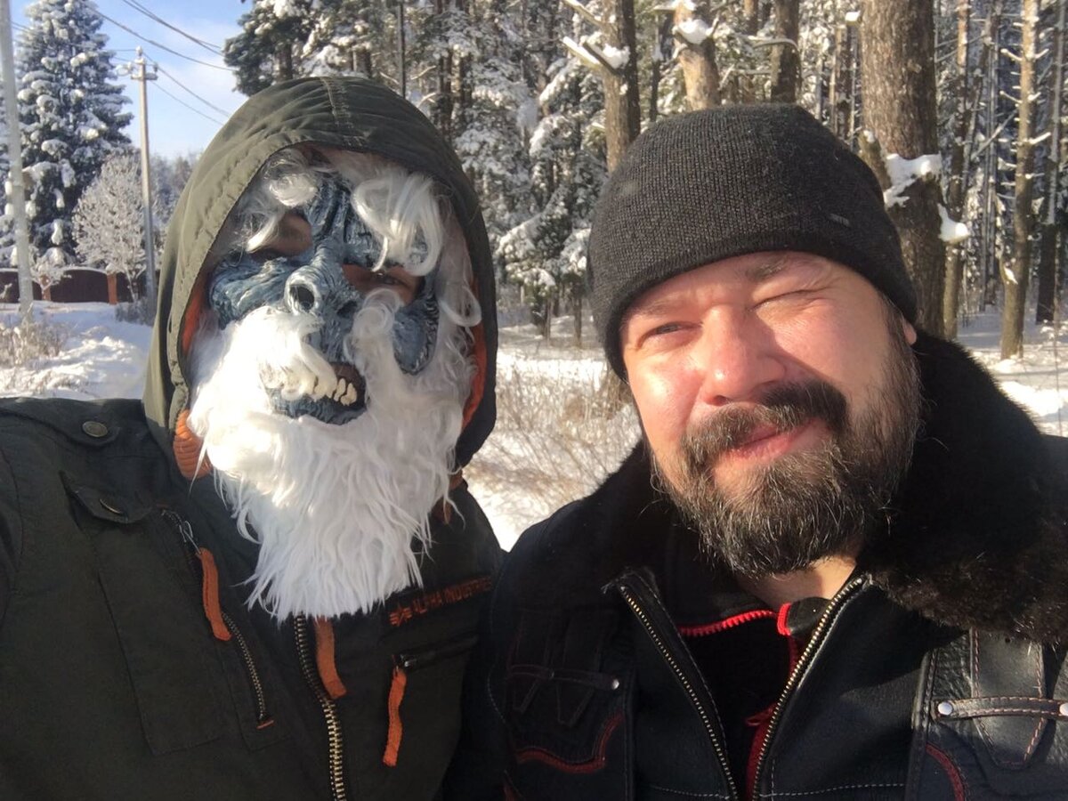 Я и сМежный Человек.