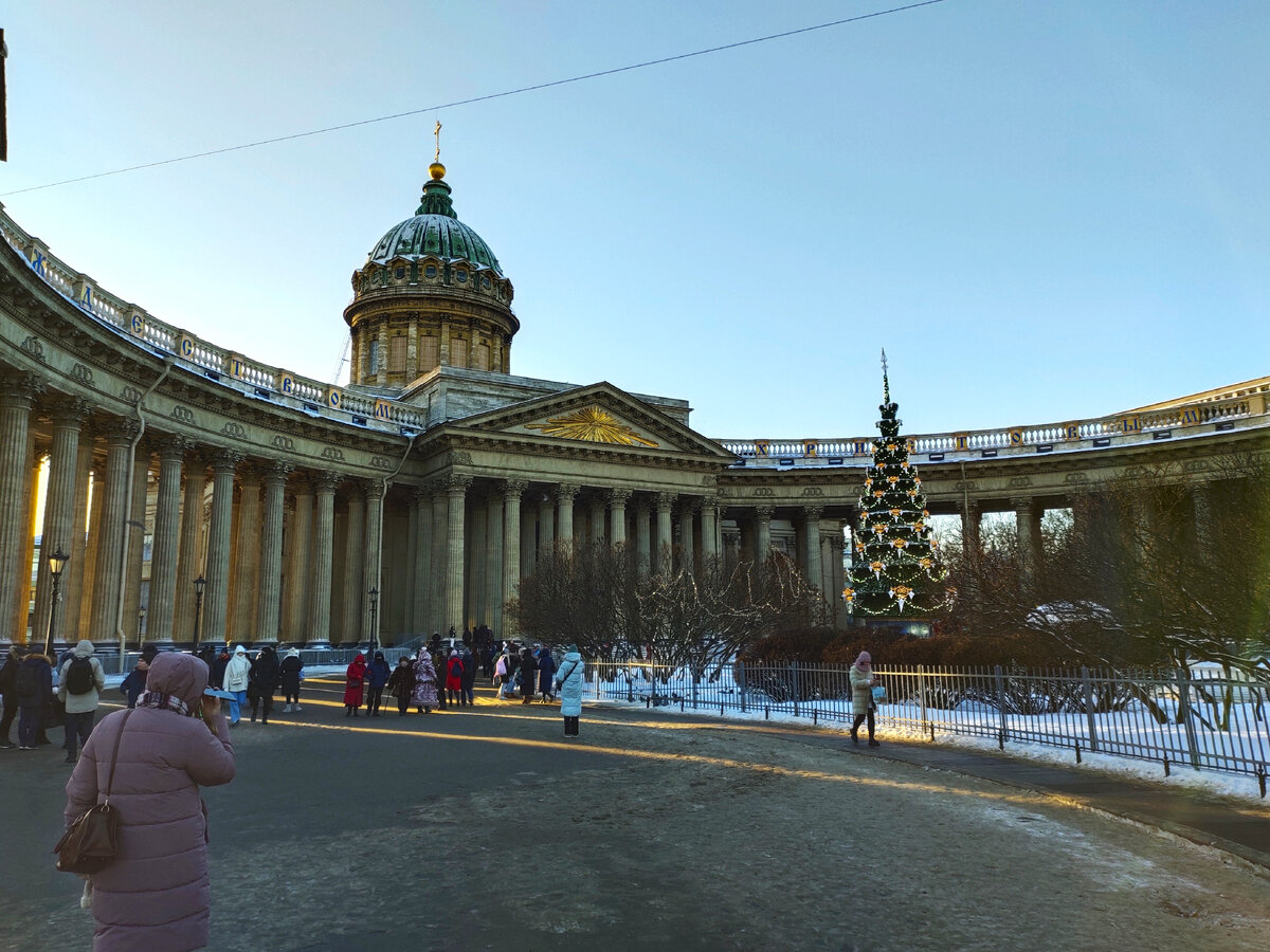 Что лучше - Москва или Санкт-Петербург | ИСКРА | Дзен