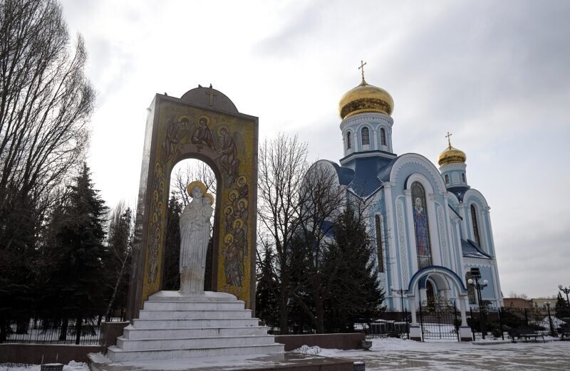 «В маленьких городах людям сложно платить столько»: сколько зарабатывает реставратор икон