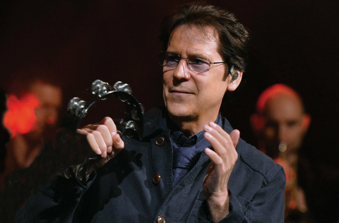 В земной день рождения несу тебе цветы. Несу тебе цветы. Клип а я несу тебе цветы. Несу тебе цветы. Несу тебе цветы.