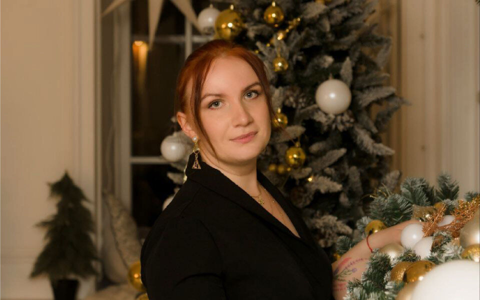 Ксения Шавлинская HR-директор
Специалист по подбору и обучению персонала. Два высших образования, одно из них в области психологии. Начинала работу в компании в качестве агента, знает работу изнутри, не по наслышке