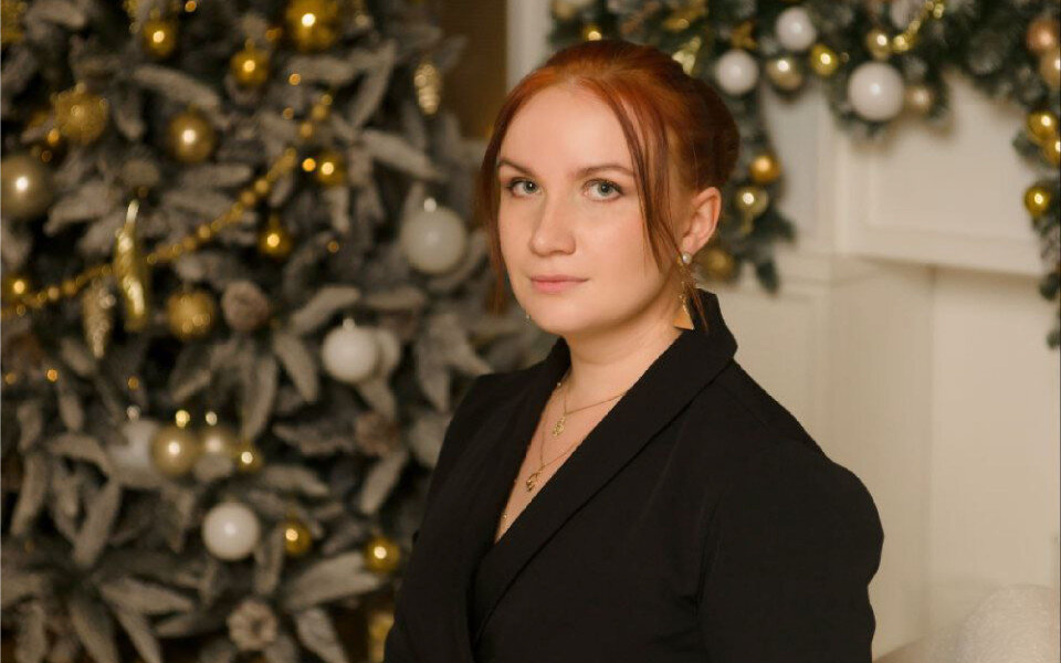 Ксения Шавлинская HR-директор
Специалист по подбору и обучению персонала. Два высших образования, одно из них в области психологии. Начинала работу в компании в качестве агента, знает работу изнутри, не по наслышке