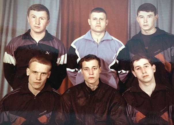 Молодежные банды казани 80 х. Сергей антипов казань тяп ляп. Молодежные банды казани 80 х. Молодежные банды казани 80 х. Казанские банды 80-х.