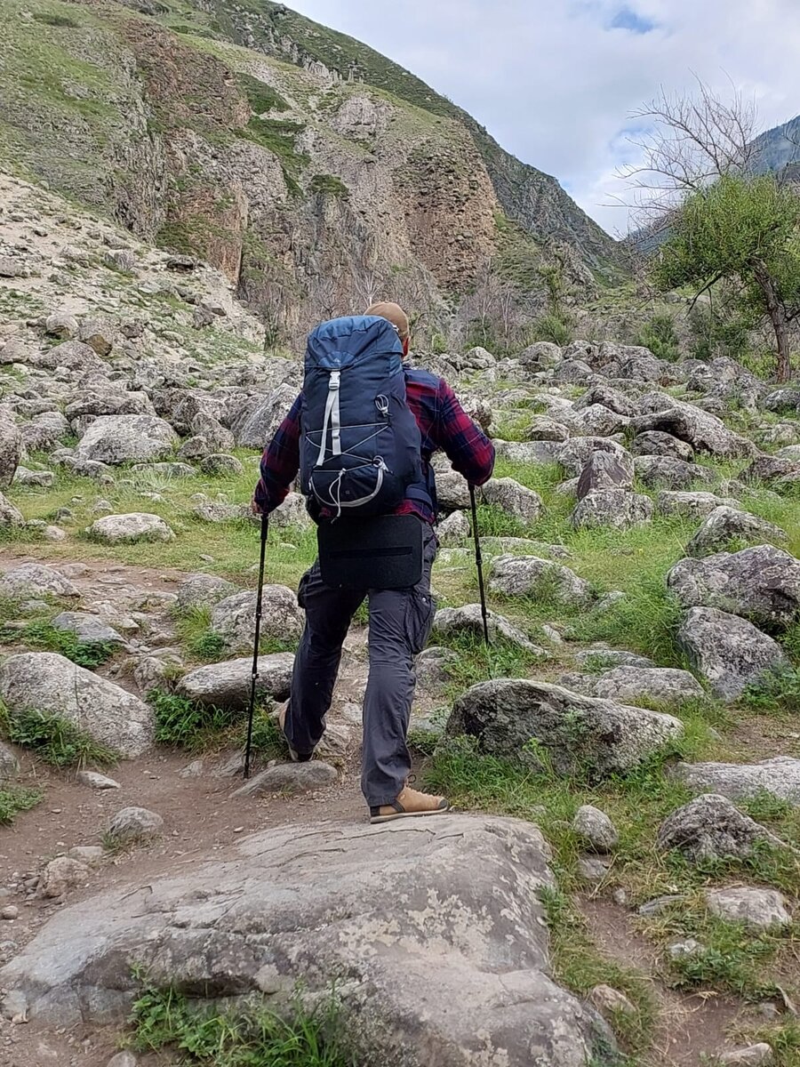 Фото на так себе телефон, но звонки с фотоаппарата-ещё хуже