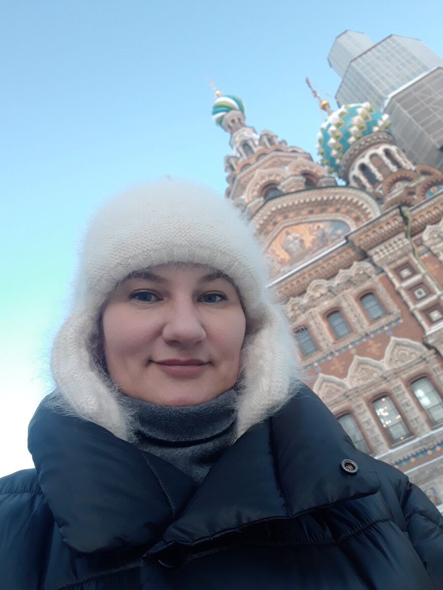 Внедряю в маршрут " дом-работа-дом " объект культурного наследия! Зря что ли живу в Петербурге))