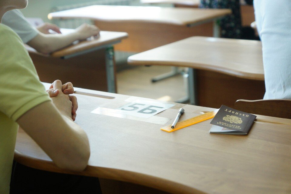    Основной период сдачи экзаменов начнется в двадцатых числах мая. Алексей БУЛАТОВ