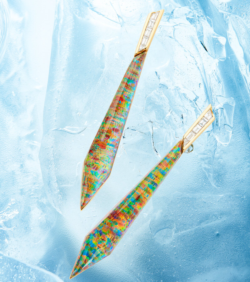 На фото: серьги Stephen Webster CH2