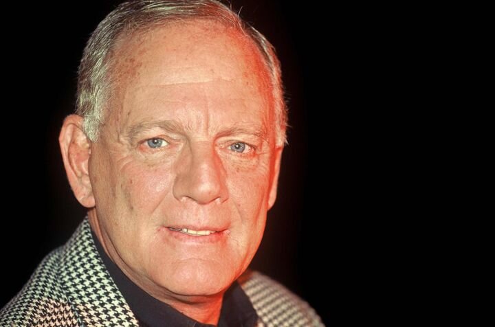 Лорис Аззаро